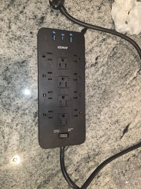 Anker Black 8-Outlet Surge Protector with 3 USB-A Ports